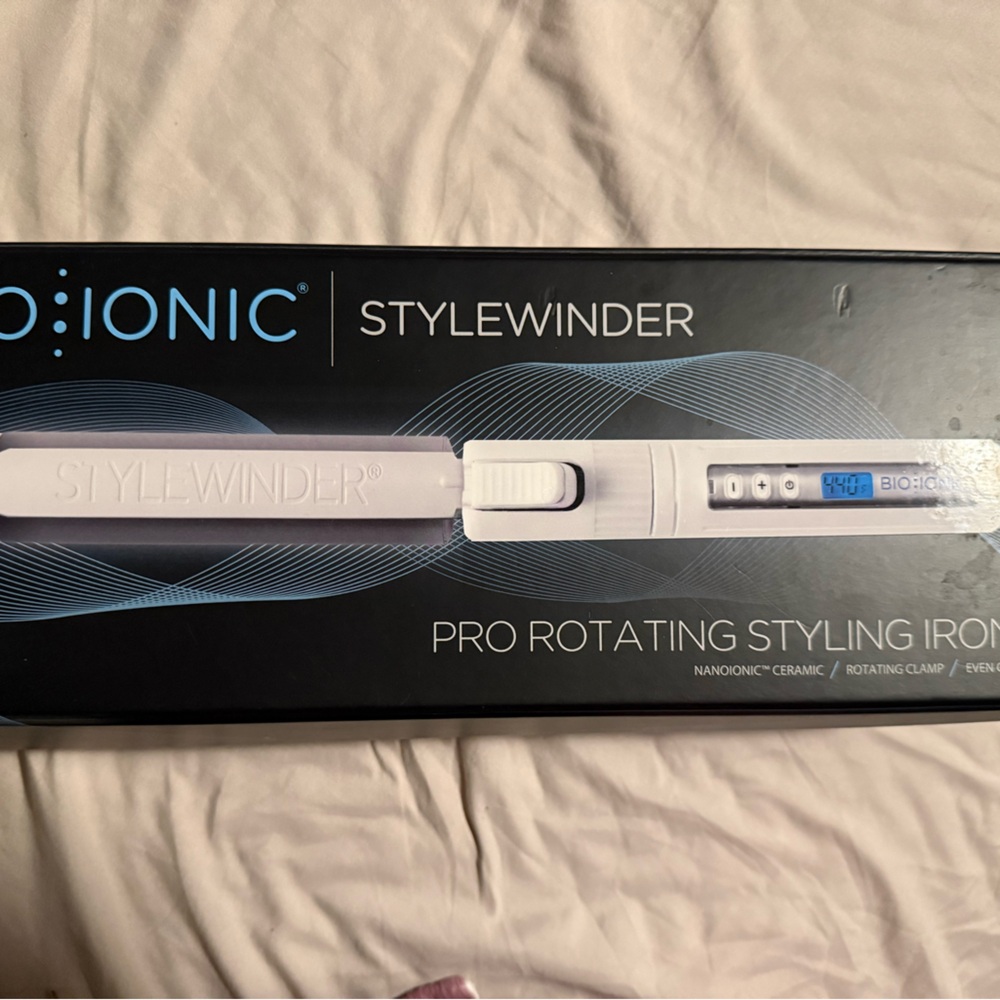 Bio Ionic White Styling Iron